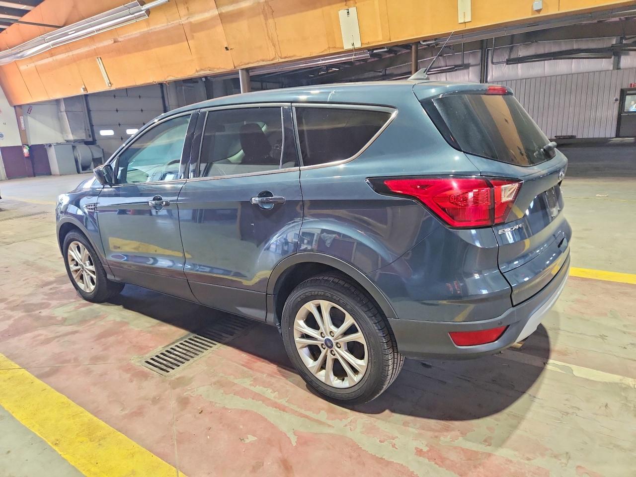 2019 FORD ESCAPE SE — снимка 2