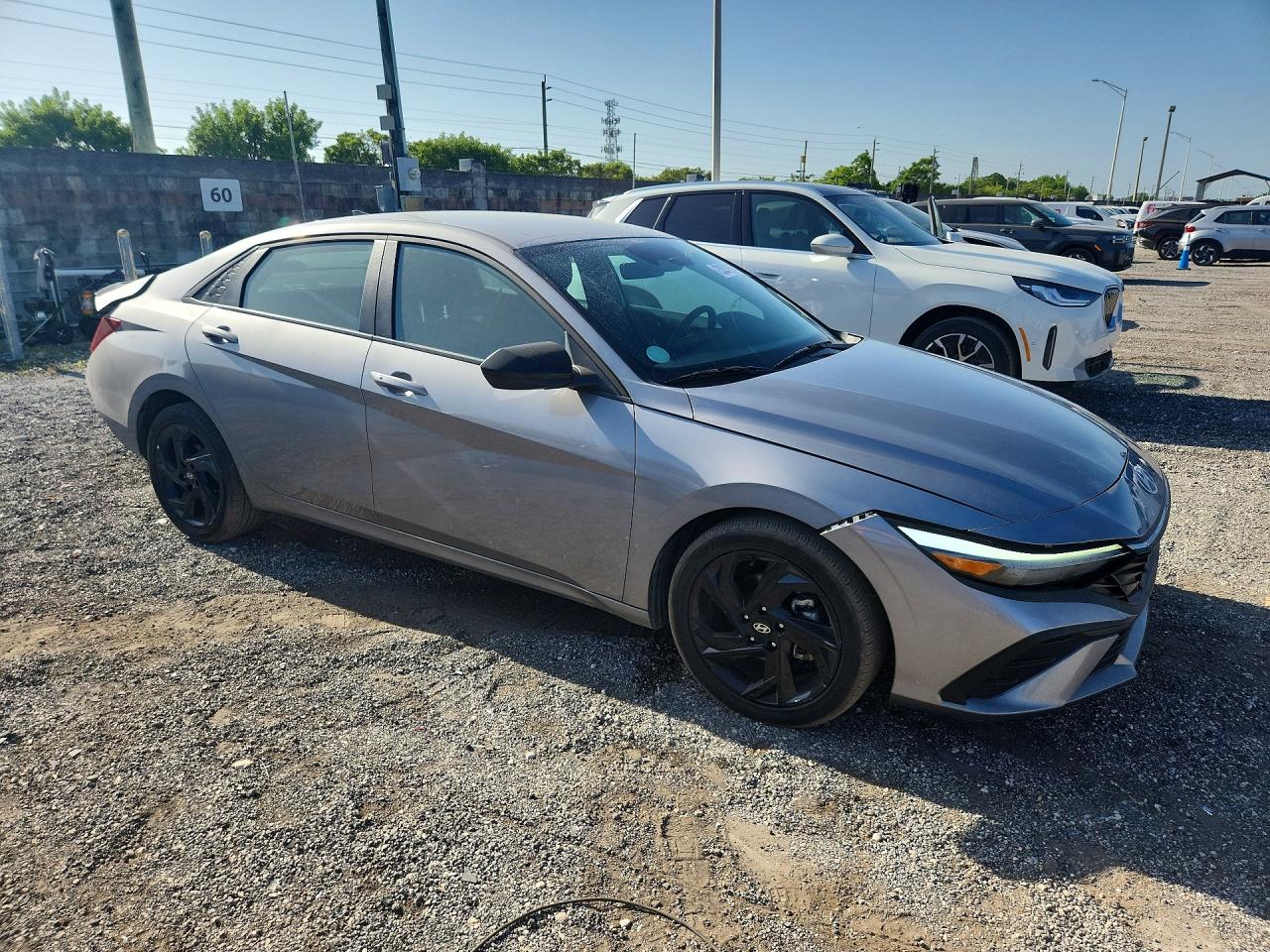 2026 HYUNDAI ELANTRA SEL SPORT — снимка 4