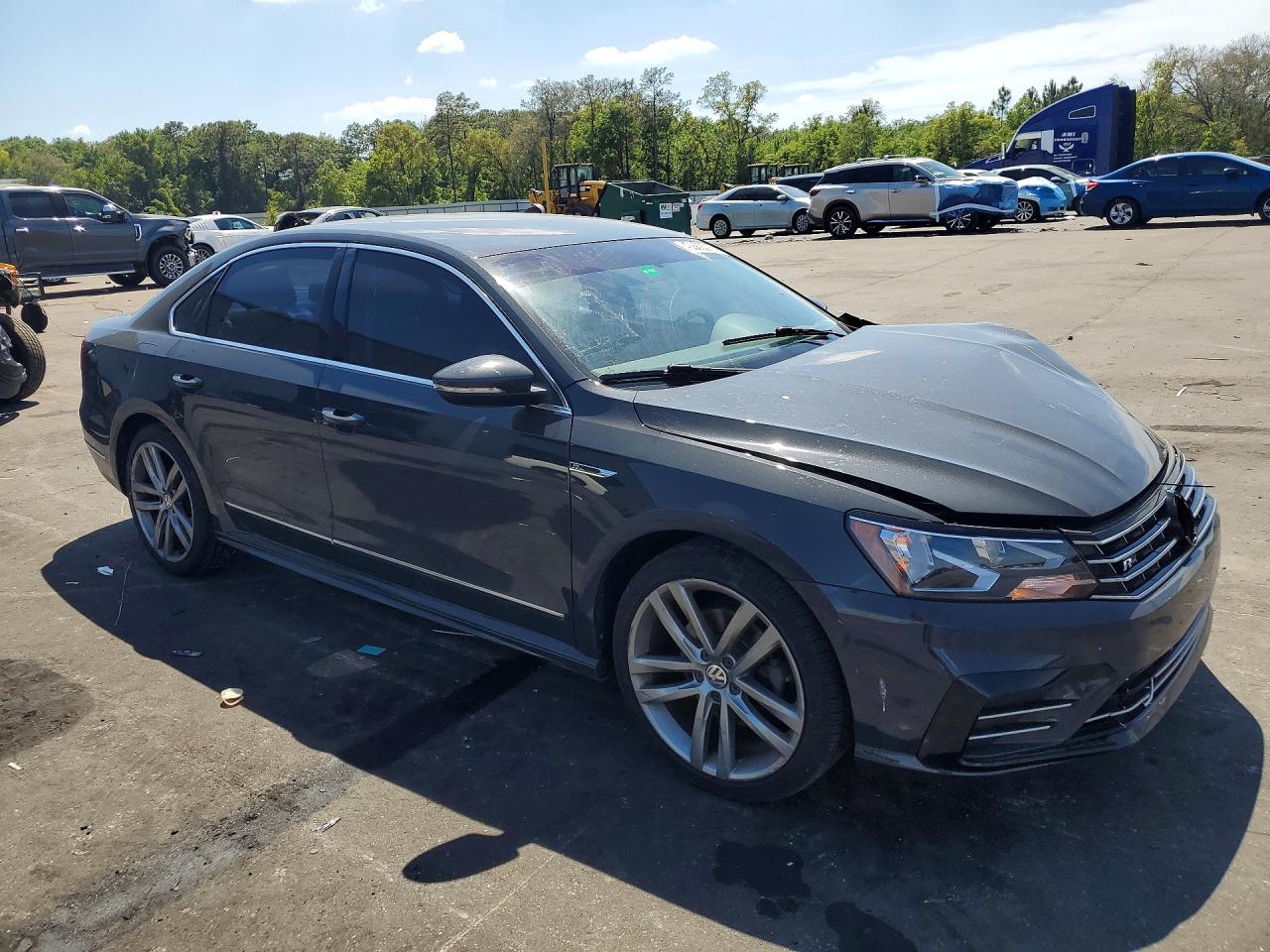 2017 VOLKSWAGEN PASSAT R-LINE — снимка 4