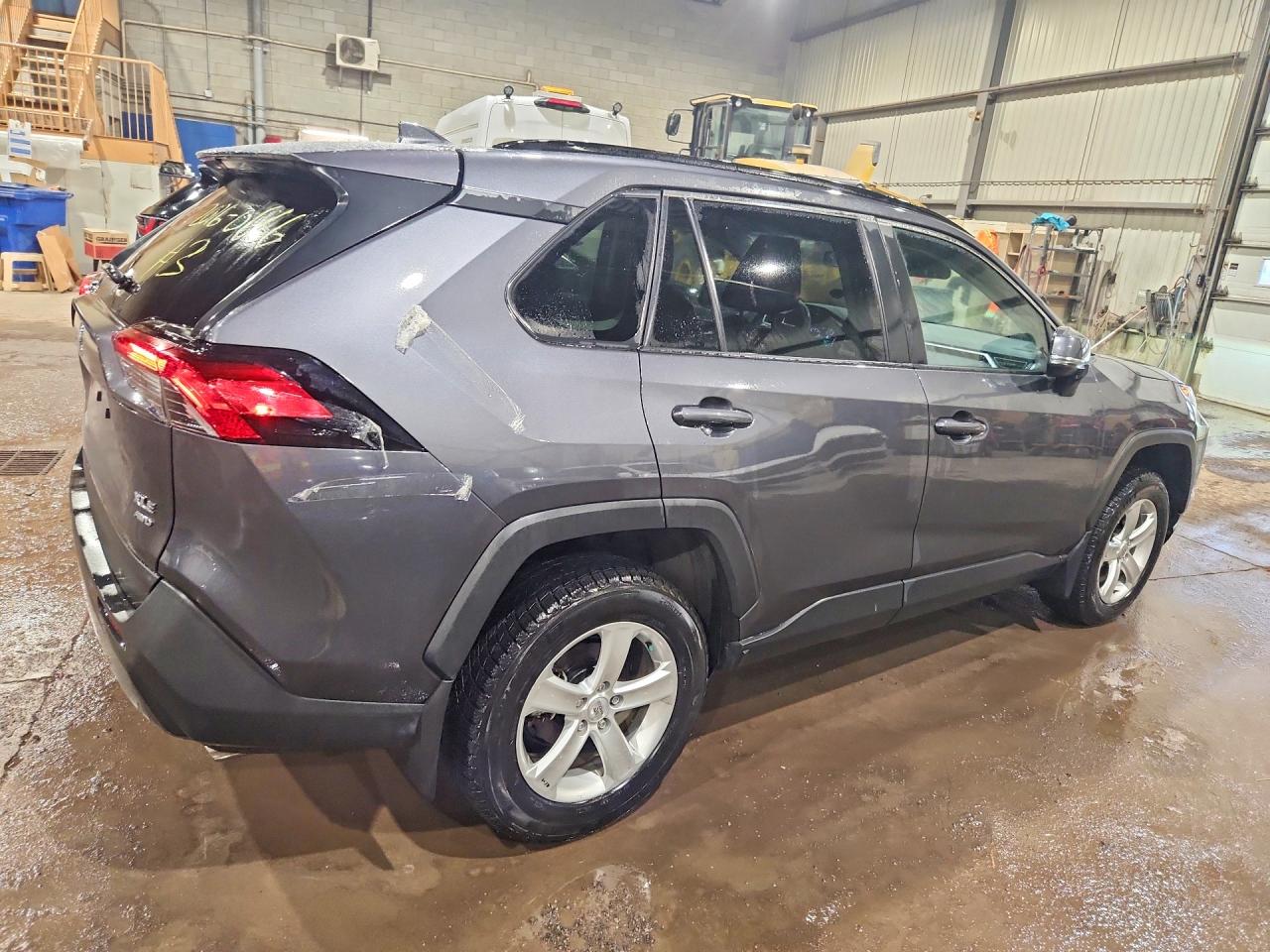 2022 TOYOTA RAV4 XLE — снимка 3