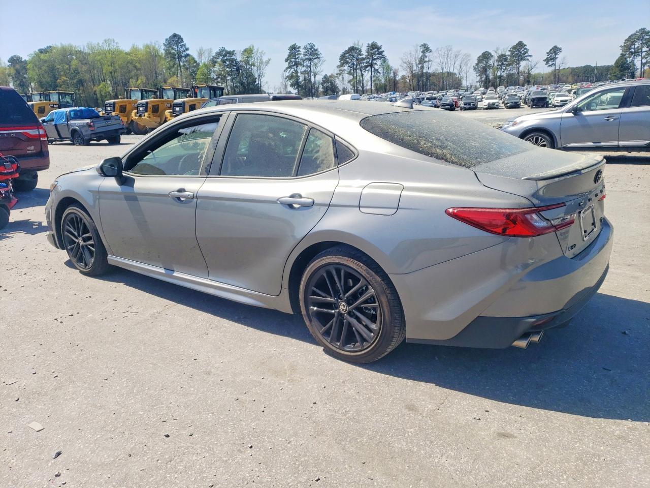 2026 TOYOTA CAMRY SE — снимка 2