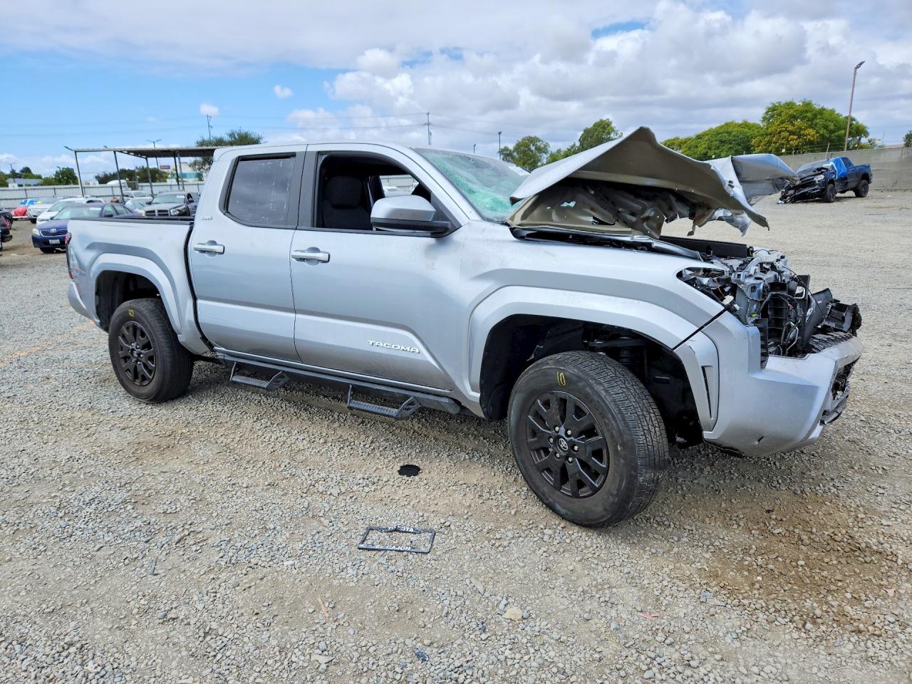 2025 TOYOTA TACOMA SR5 — снимка 4