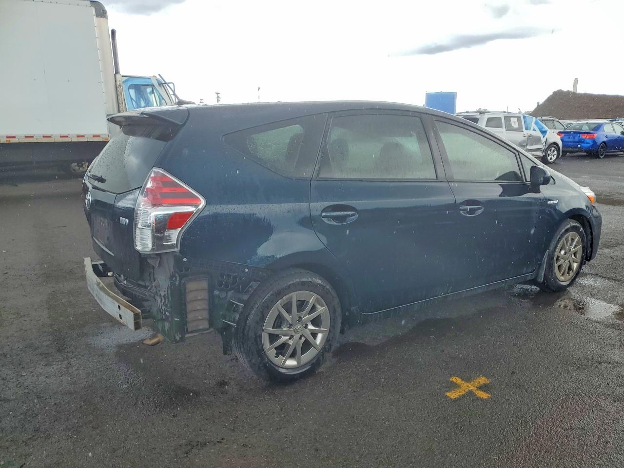 2017 TOYOTA PRIUS V TWO — снимка 3