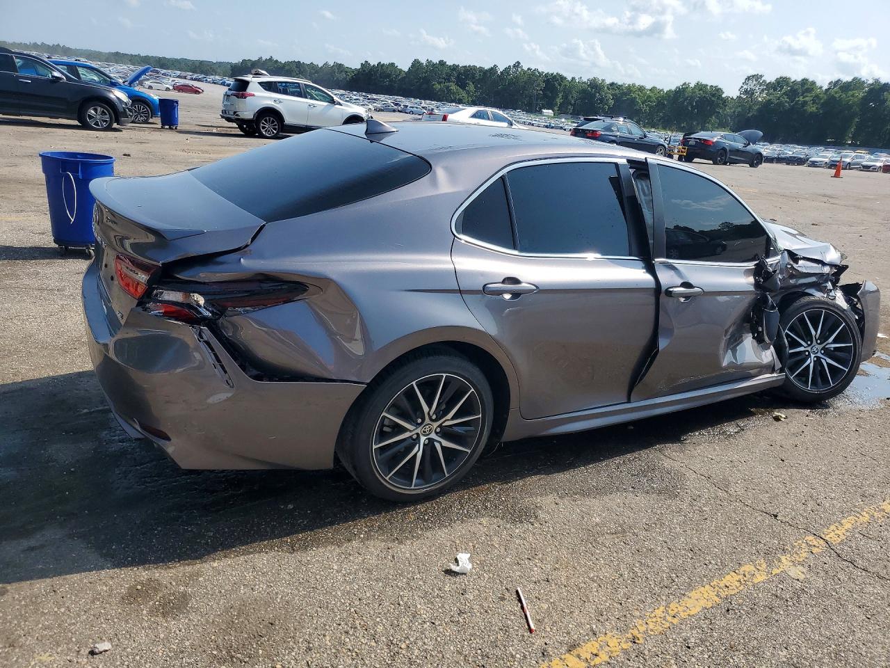 2024 TOYOTA CAMRY SE — снимка 3