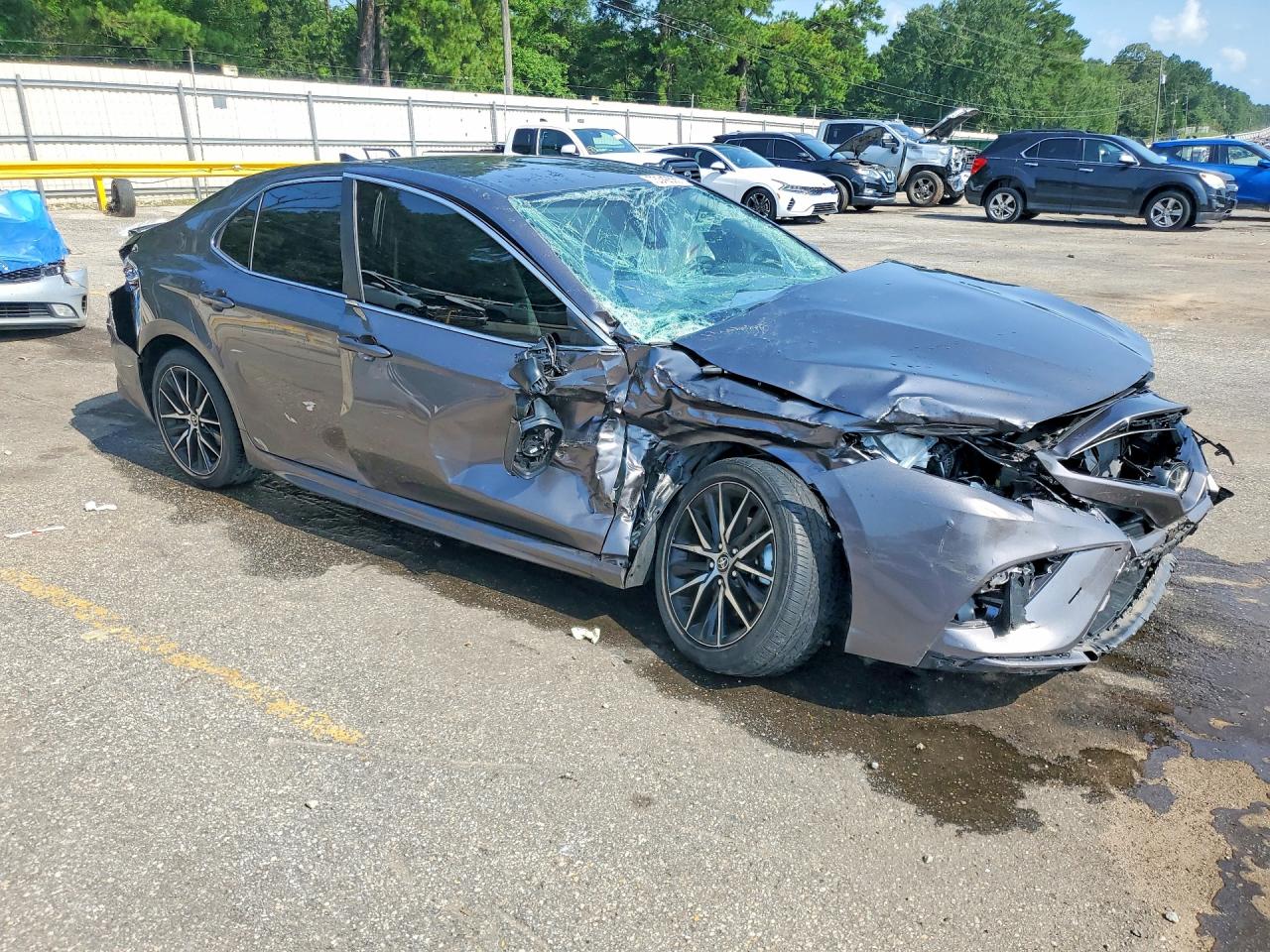 2024 TOYOTA CAMRY SE — снимка 4