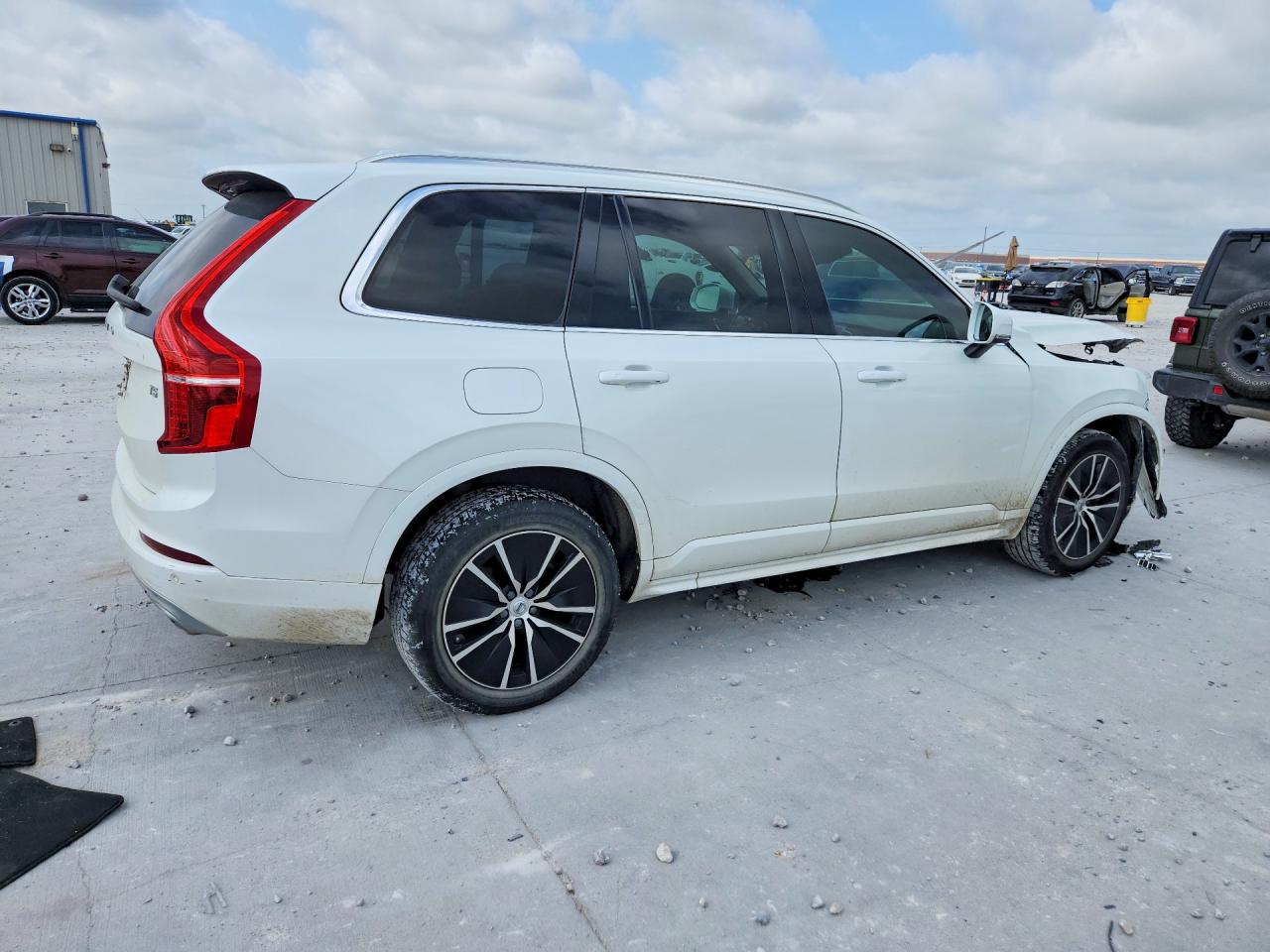 2020 VOLVO XC90 T5 MOMENTUM — снимка 3