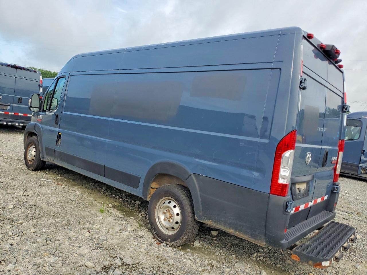 2021 RAM PROMASTER 3500 — снимка 2