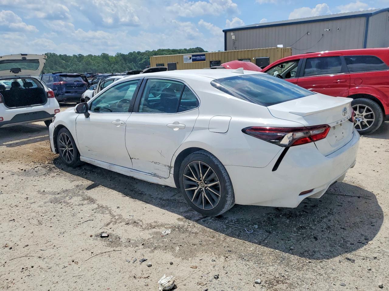 2021 TOYOTA CAMRY SE — снимка 2