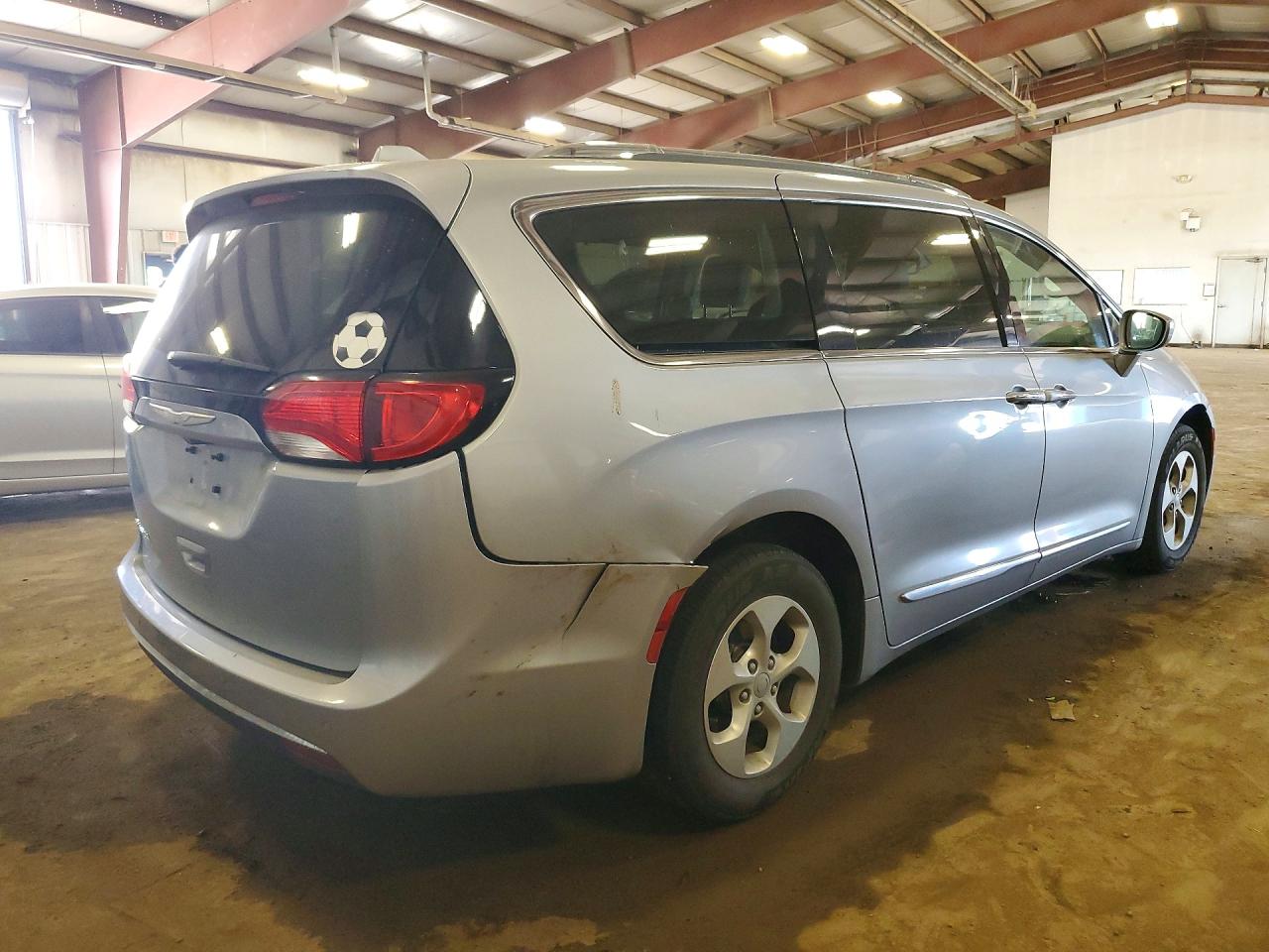 2017 CHRYSLER PACIFICA TOURING L PLUS — снимка 3