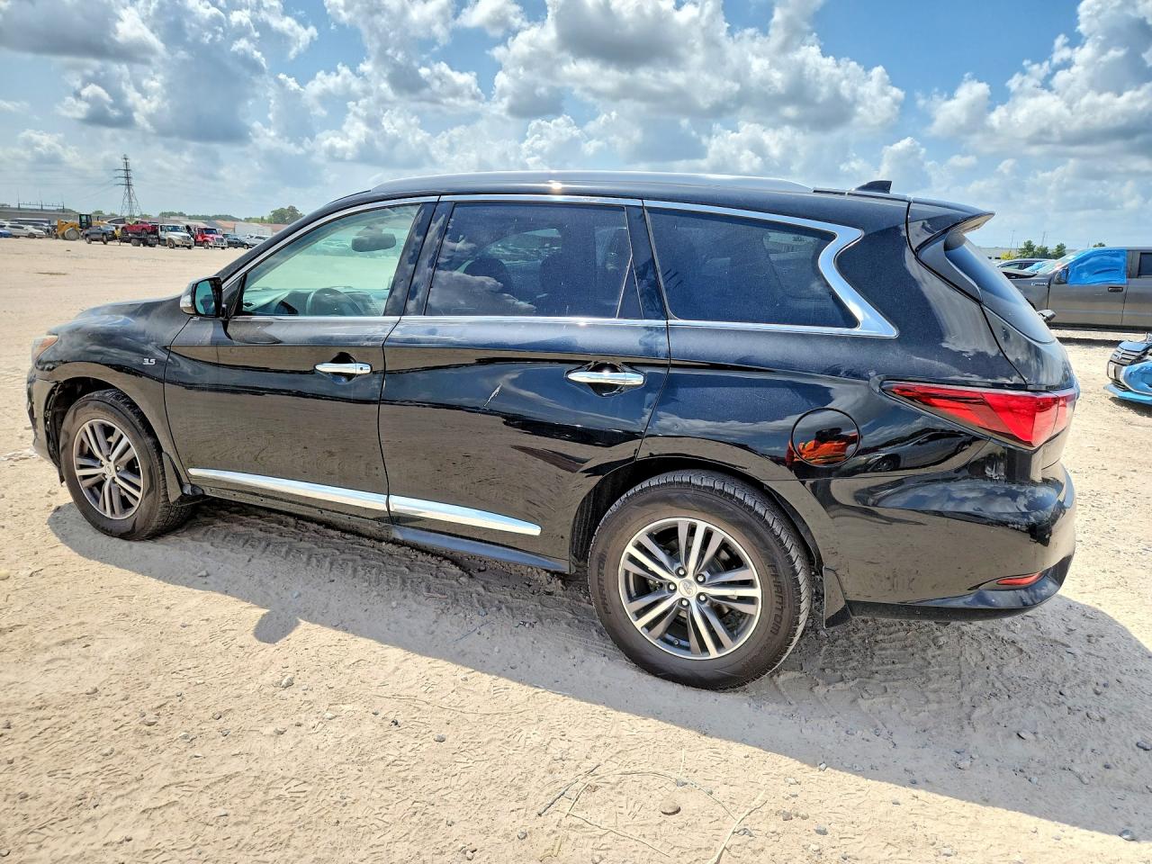 2017 INFINITI QX60 BASE — снимка 3