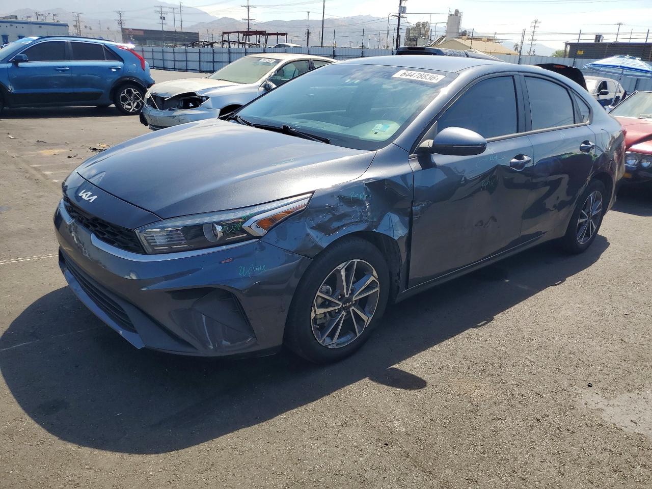 2022 KIA FORTE LXS