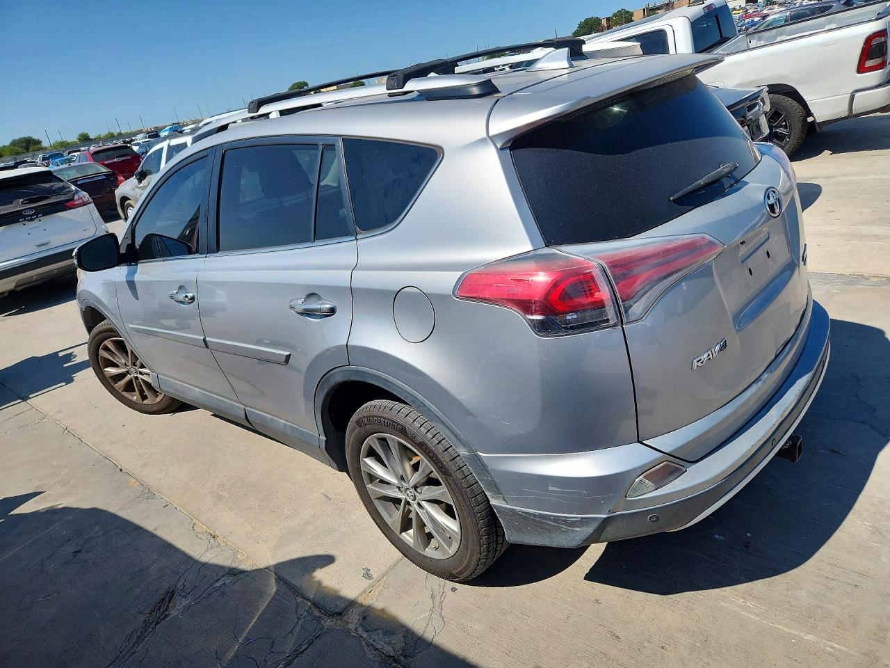 2016 TOYOTA RAV4 LIMITED — снимка 2