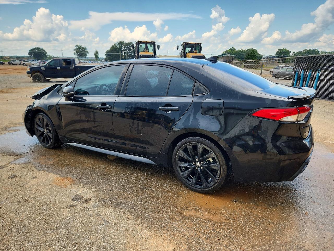 2021 TOYOTA COROLLA SE NIGHTSHADE EDITION — снимка 2