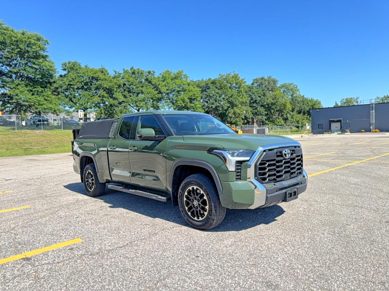 2023 TOYOTA TUNDRA SR5