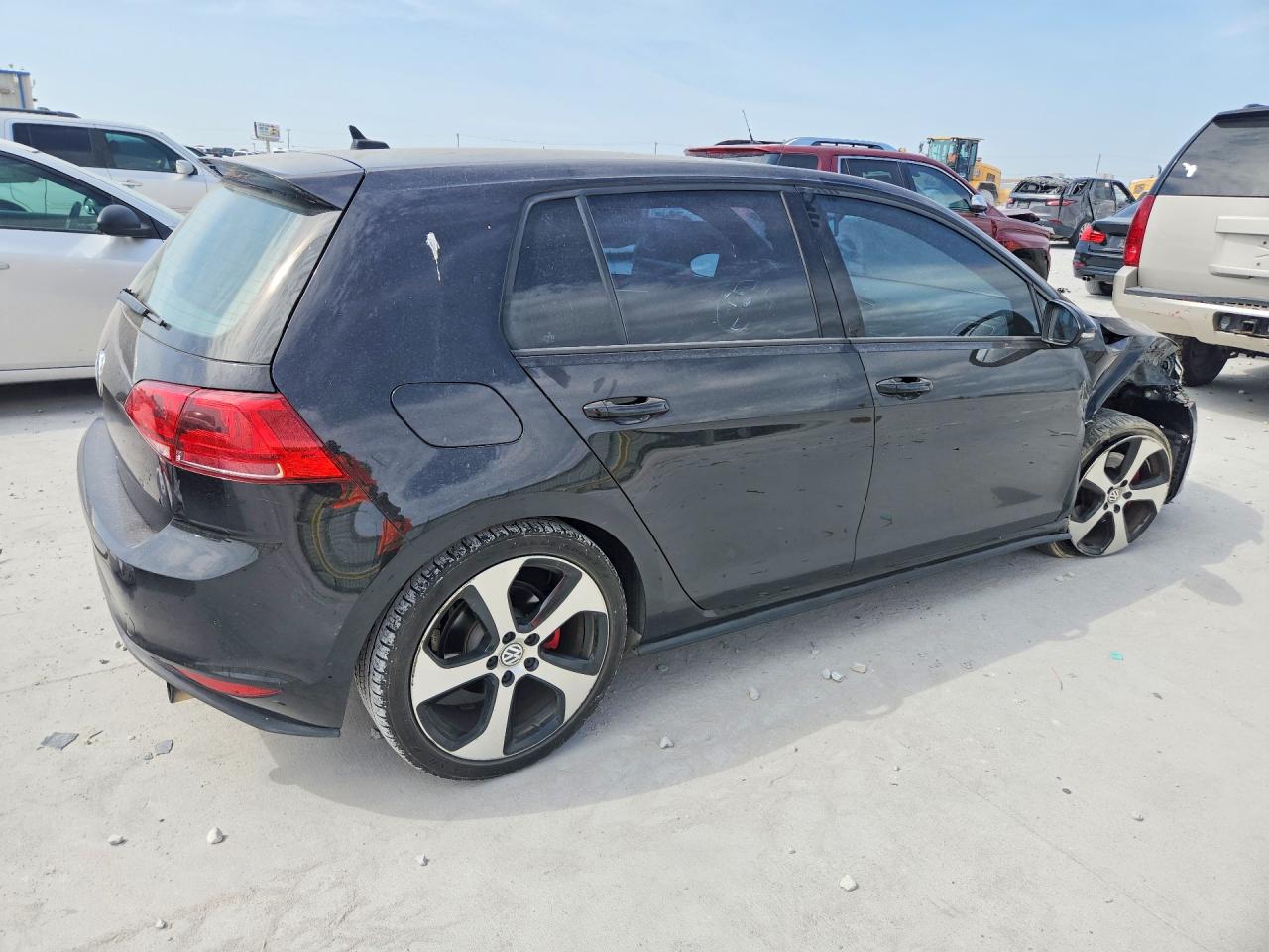 2016 VOLKSWAGEN GTI S/SE — снимка 3