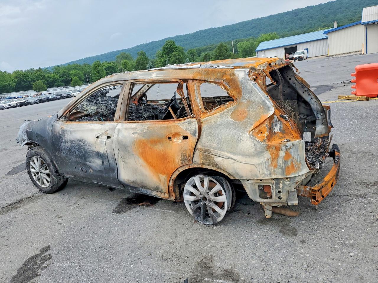 2019 NISSAN ROGUE SV — снимка 2