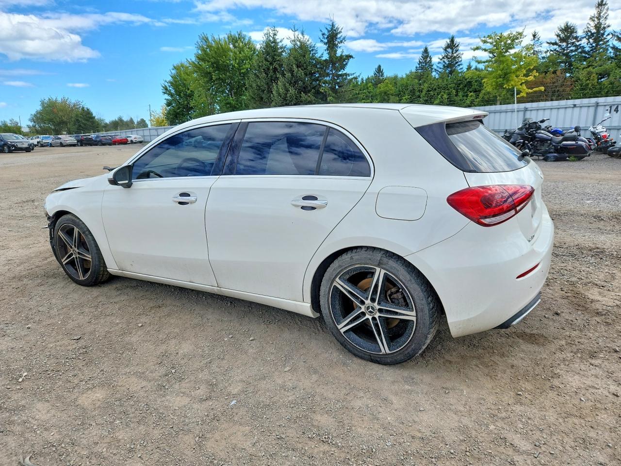 2019 MERCEDES-BENZ A 250 4MATIC — снимка 2