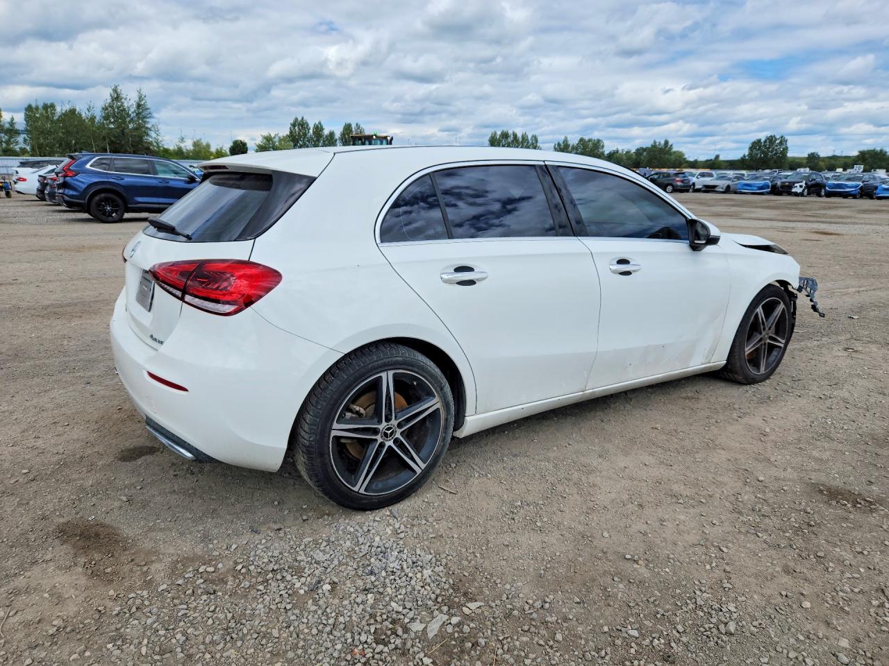 2019 MERCEDES-BENZ A 250 4MATIC — снимка 3