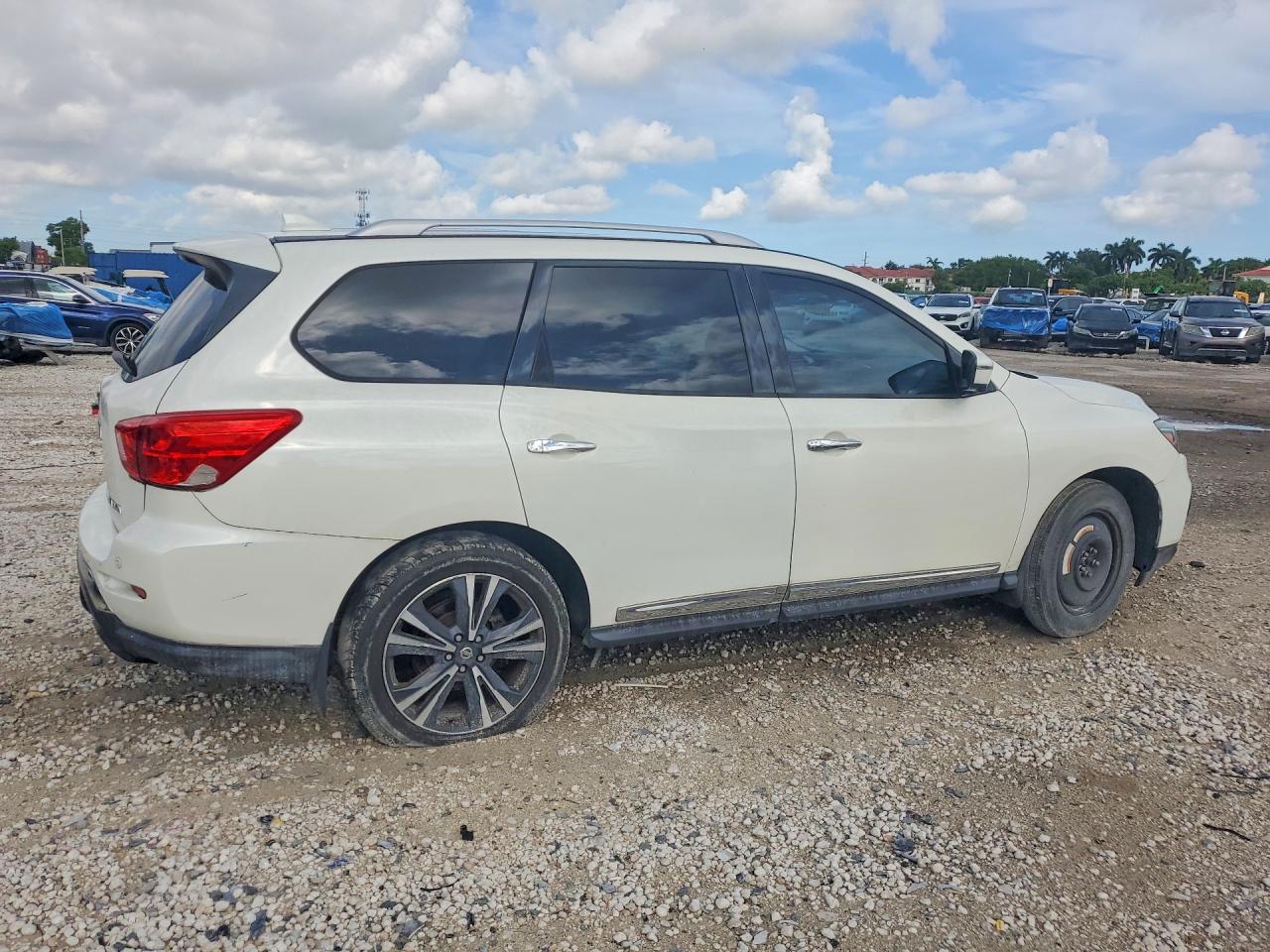 2019 NISSAN PATHFINDER PLATINUM — снимка 3
