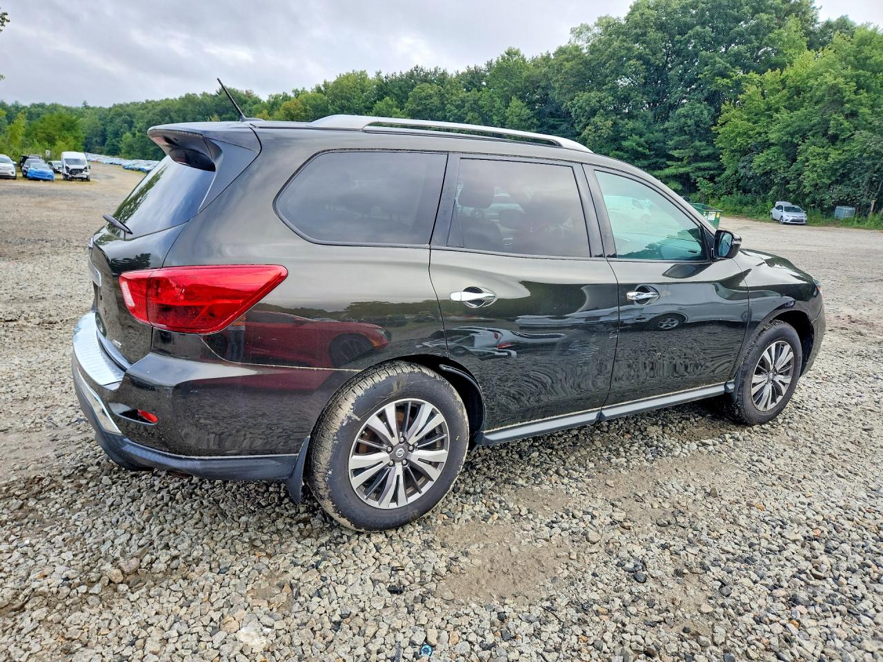 2017 NISSAN PATHFINDER S — снимка 3
