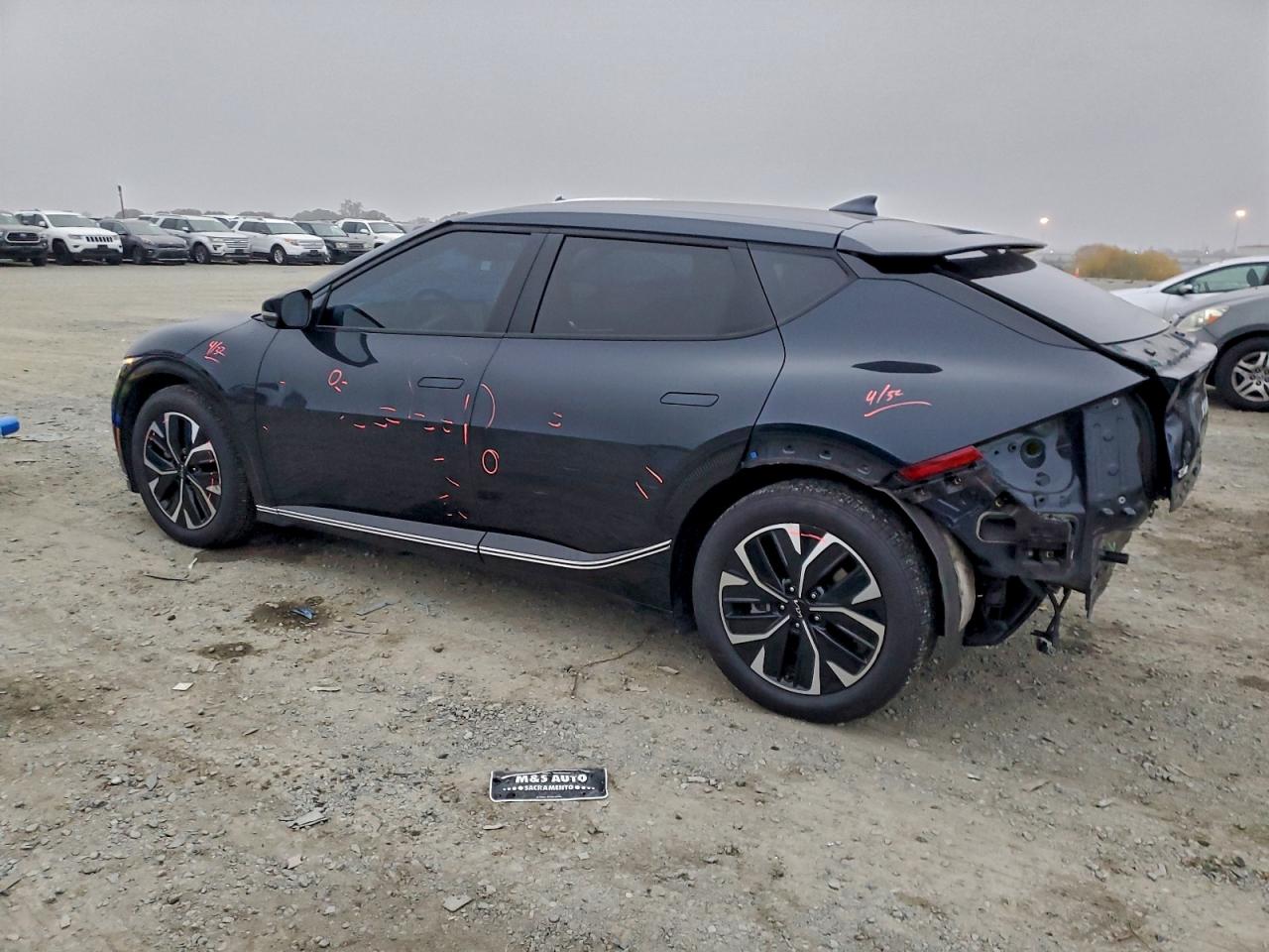 2022 KIA EV6 LIGHT — снимка 2