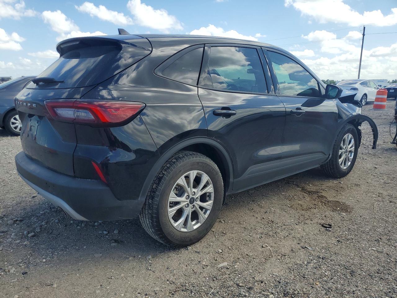 2026 FORD ESCAPE ACTIVE — снимка 3
