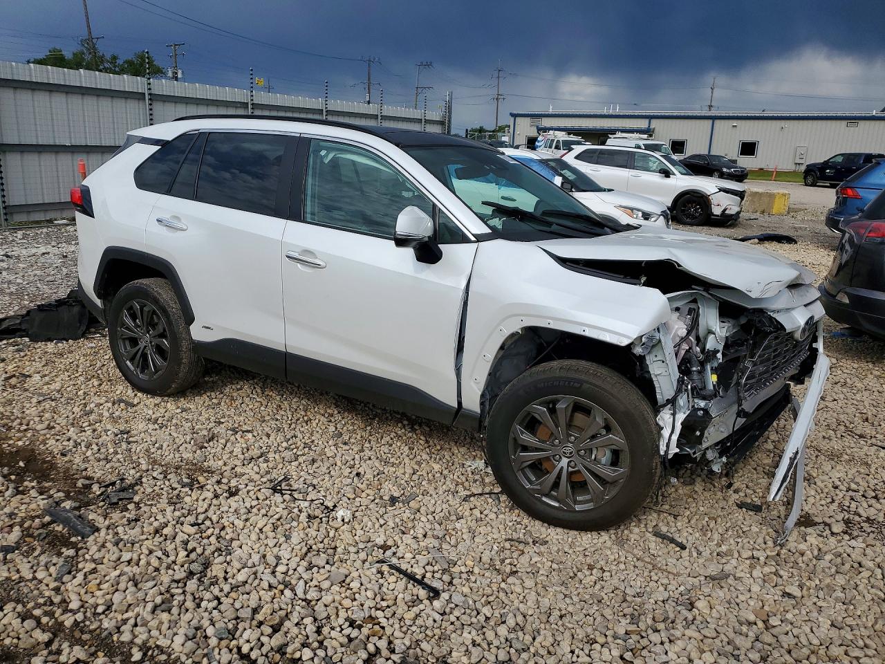 2024 TOYOTA RAV4 LIMITED — снимка 4