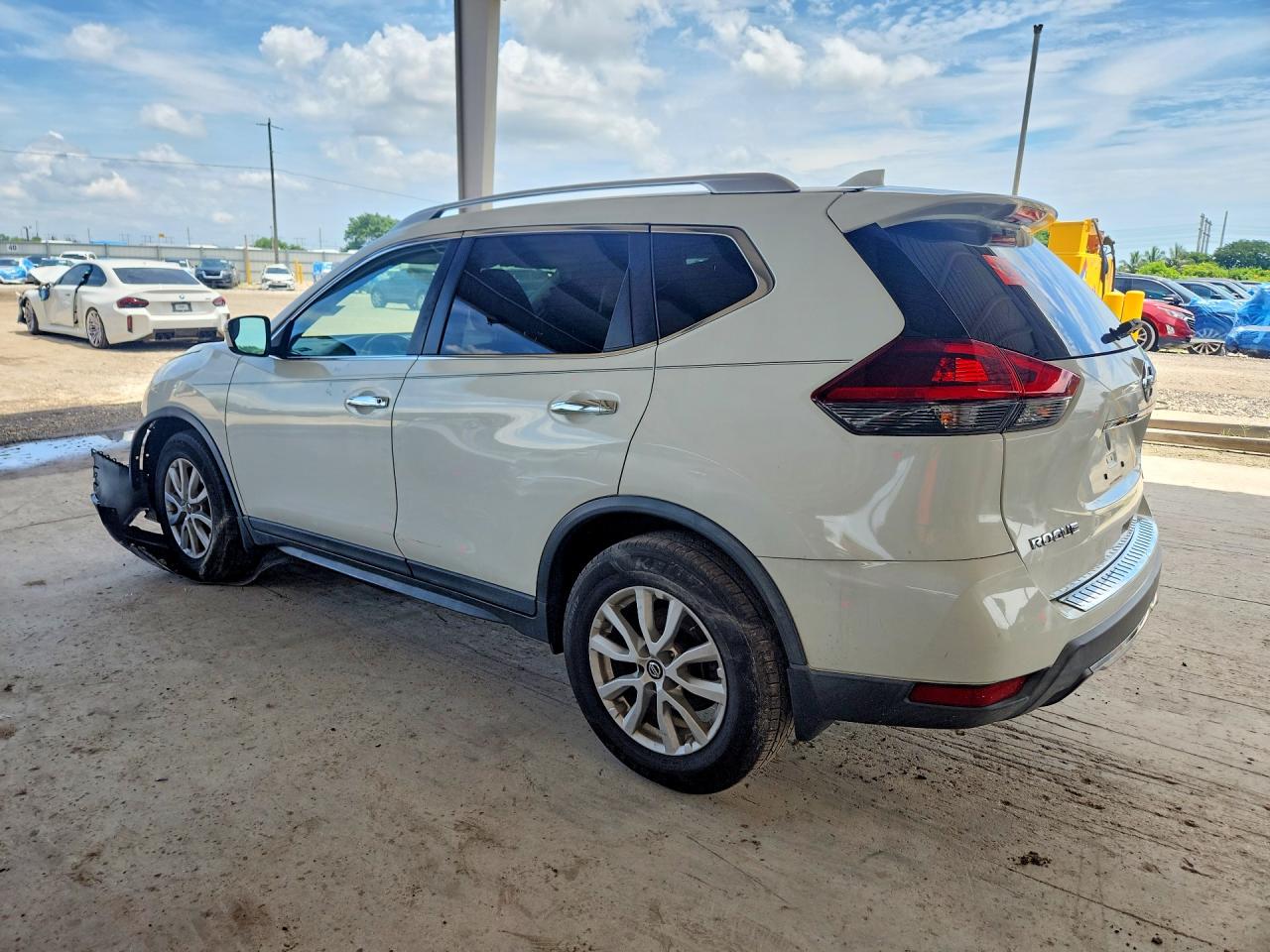 2019 NISSAN ROGUE S — снимка 2