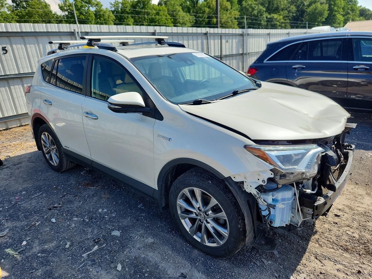 2017 TOYOTA RAV4 HV LIMITED — снимка 4