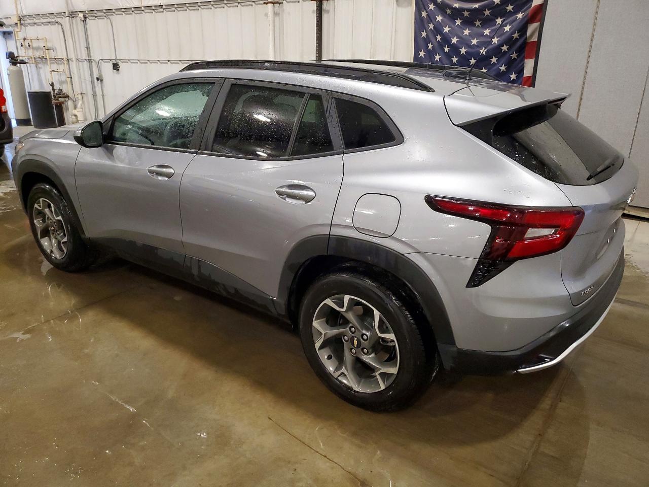 2025 CHEVROLET TRAX 1LT — снимка 2