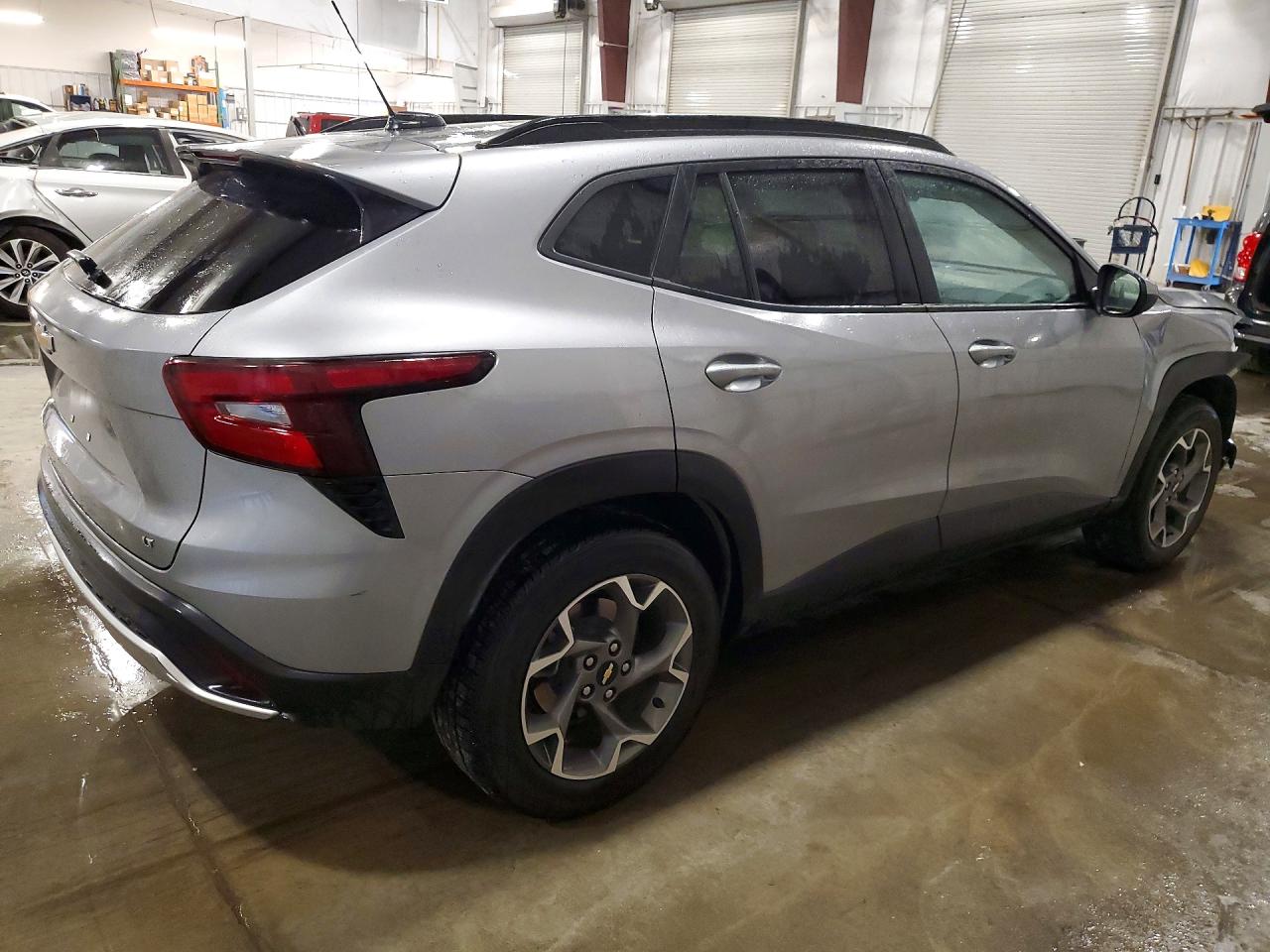 2025 CHEVROLET TRAX 1LT — снимка 3