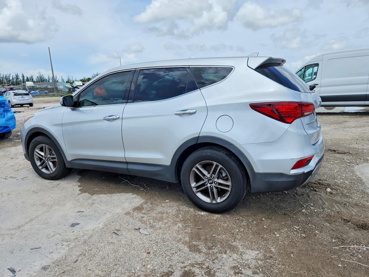 2017 HYUNDAI SANTA FE SPORT 2.4L — снимка 2