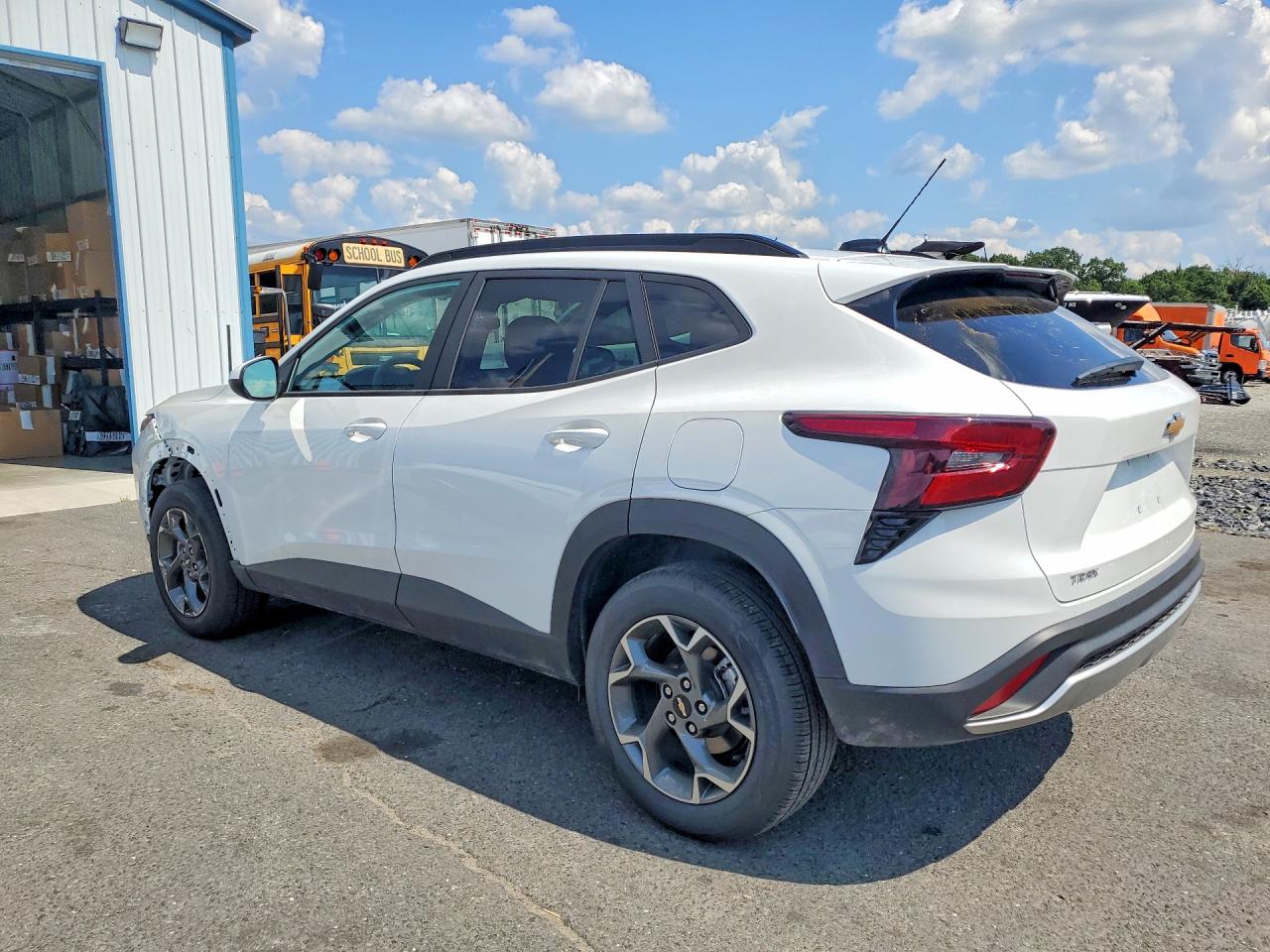 2026 CHEVROLET TRAX 1LT — снимка 2