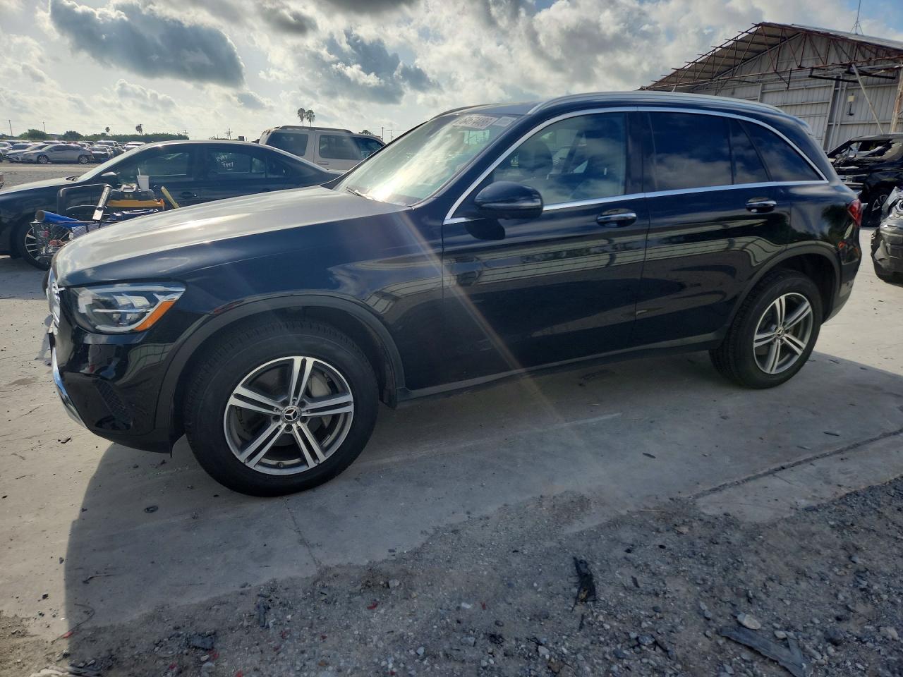 2020 MERCEDES-BENZ GLC 300