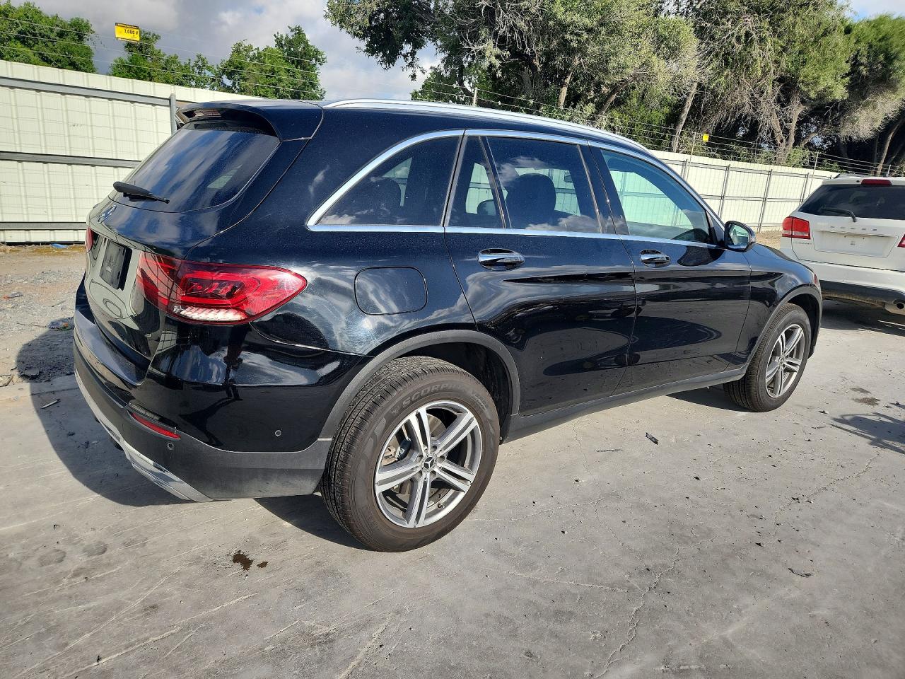2020 MERCEDES-BENZ GLC 300 — снимка 3