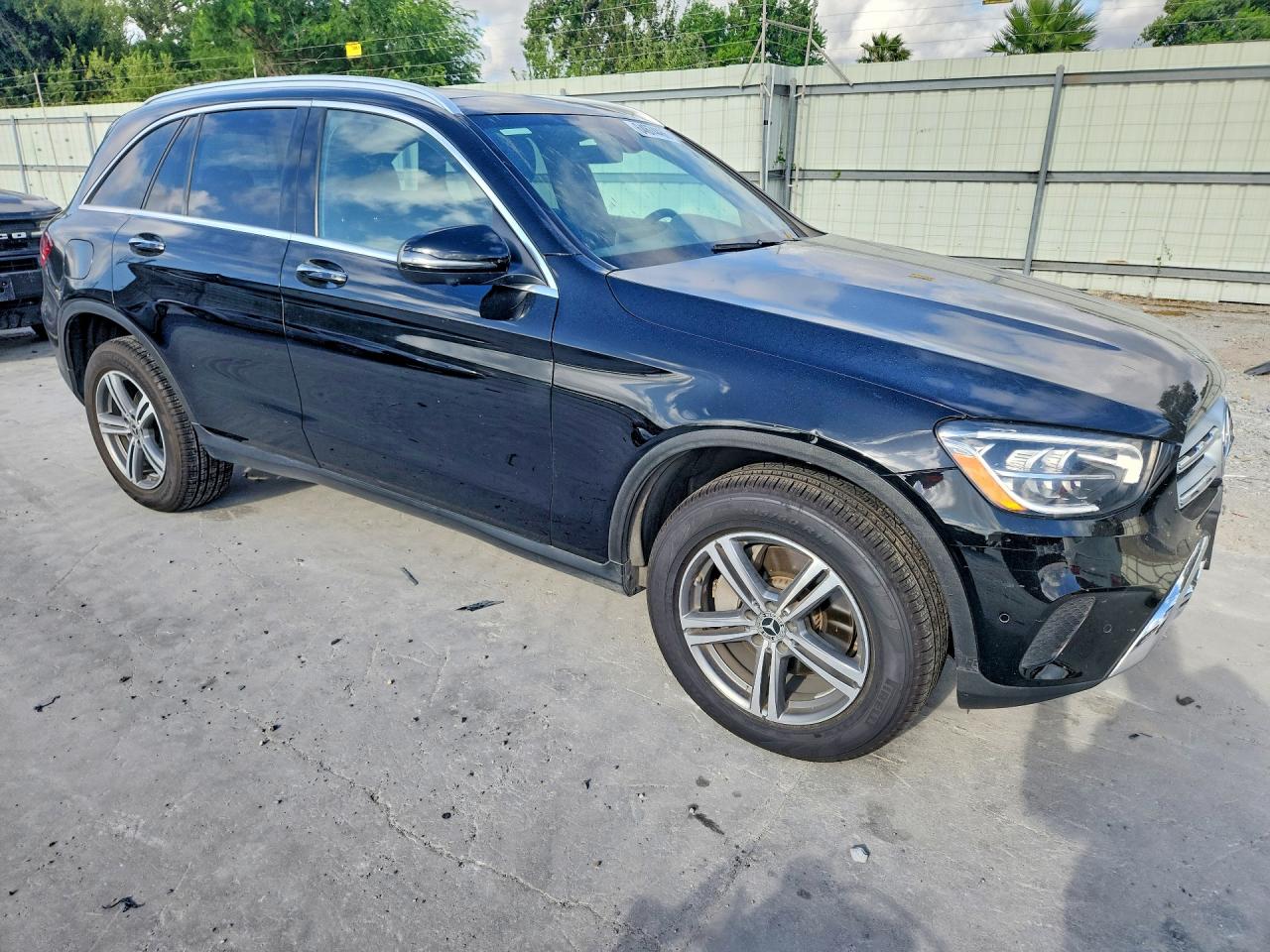 2020 MERCEDES-BENZ GLC 300 — снимка 4