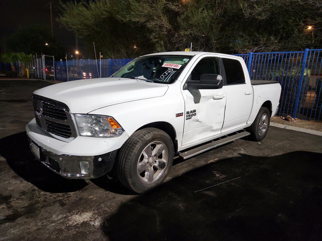 2019 RAM 1500 CLASSIC SLT