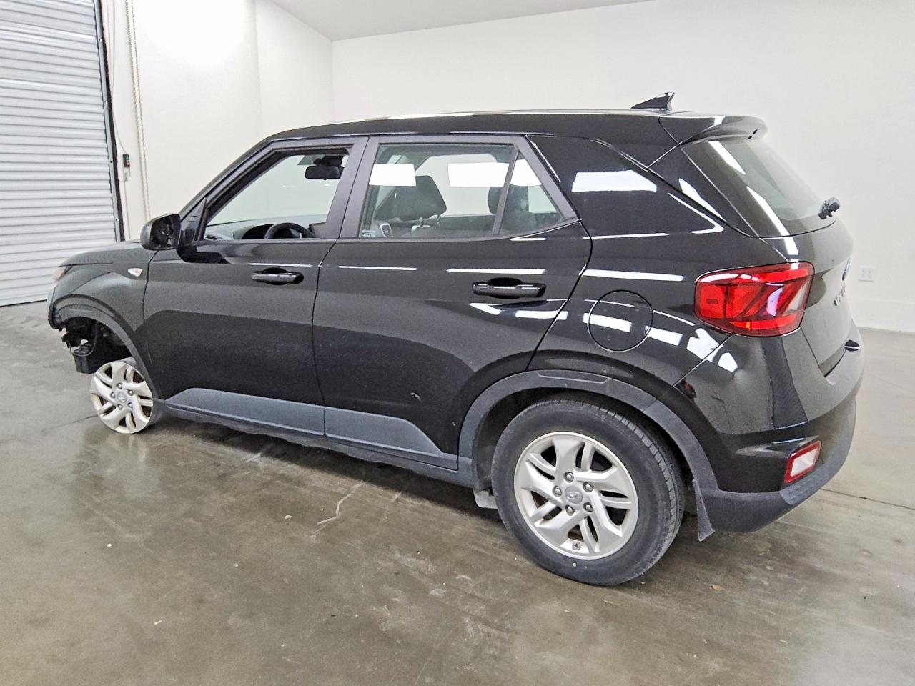 2022 HYUNDAI VENUE SE — снимка 2