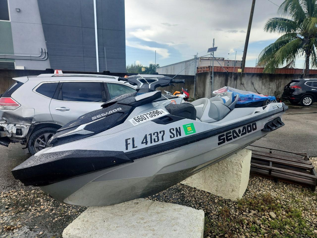 2020 SEA-DOO JET SKI — снимка 2