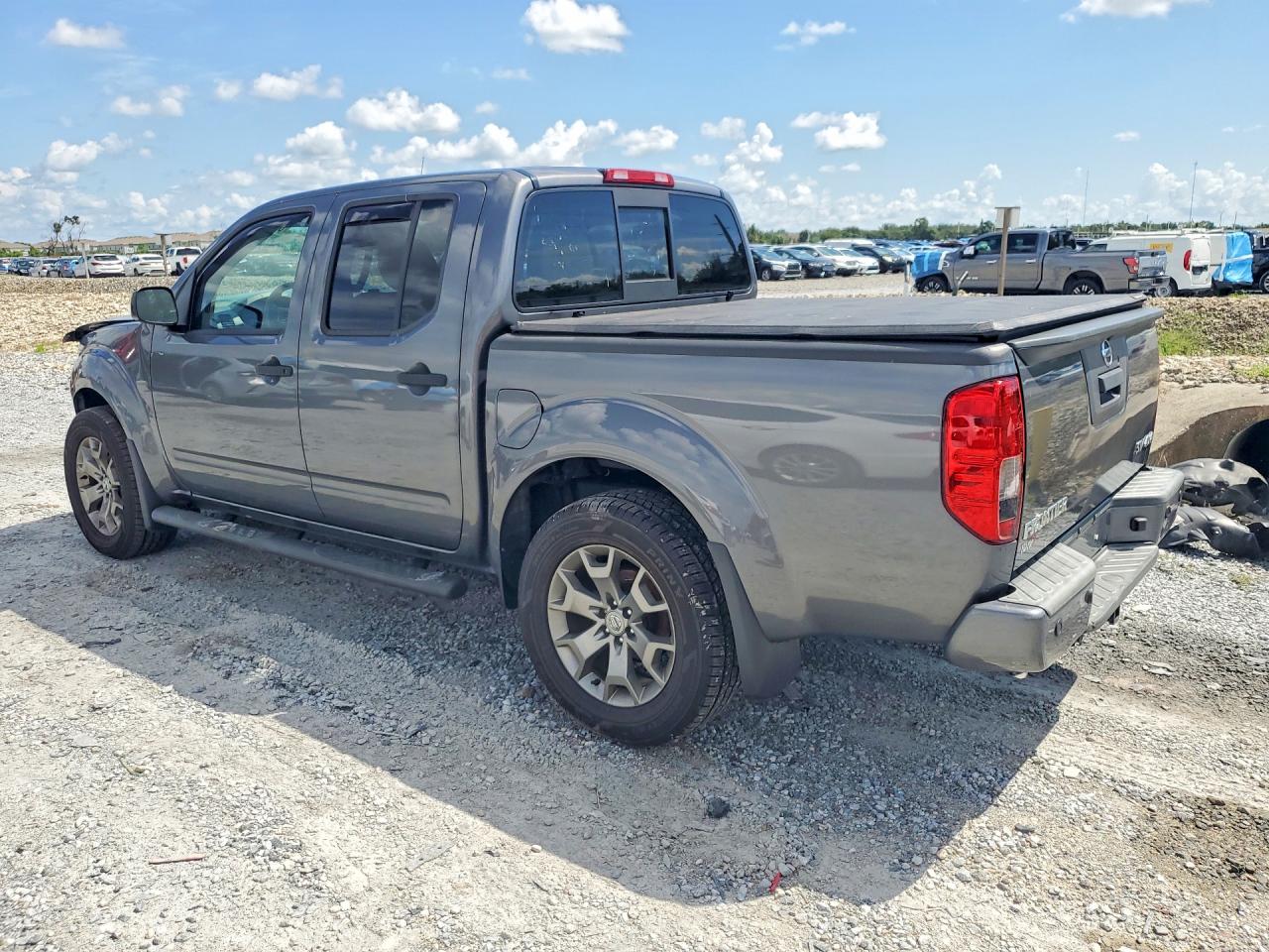 2021 NISSAN FRONTIER SV — снимка 2