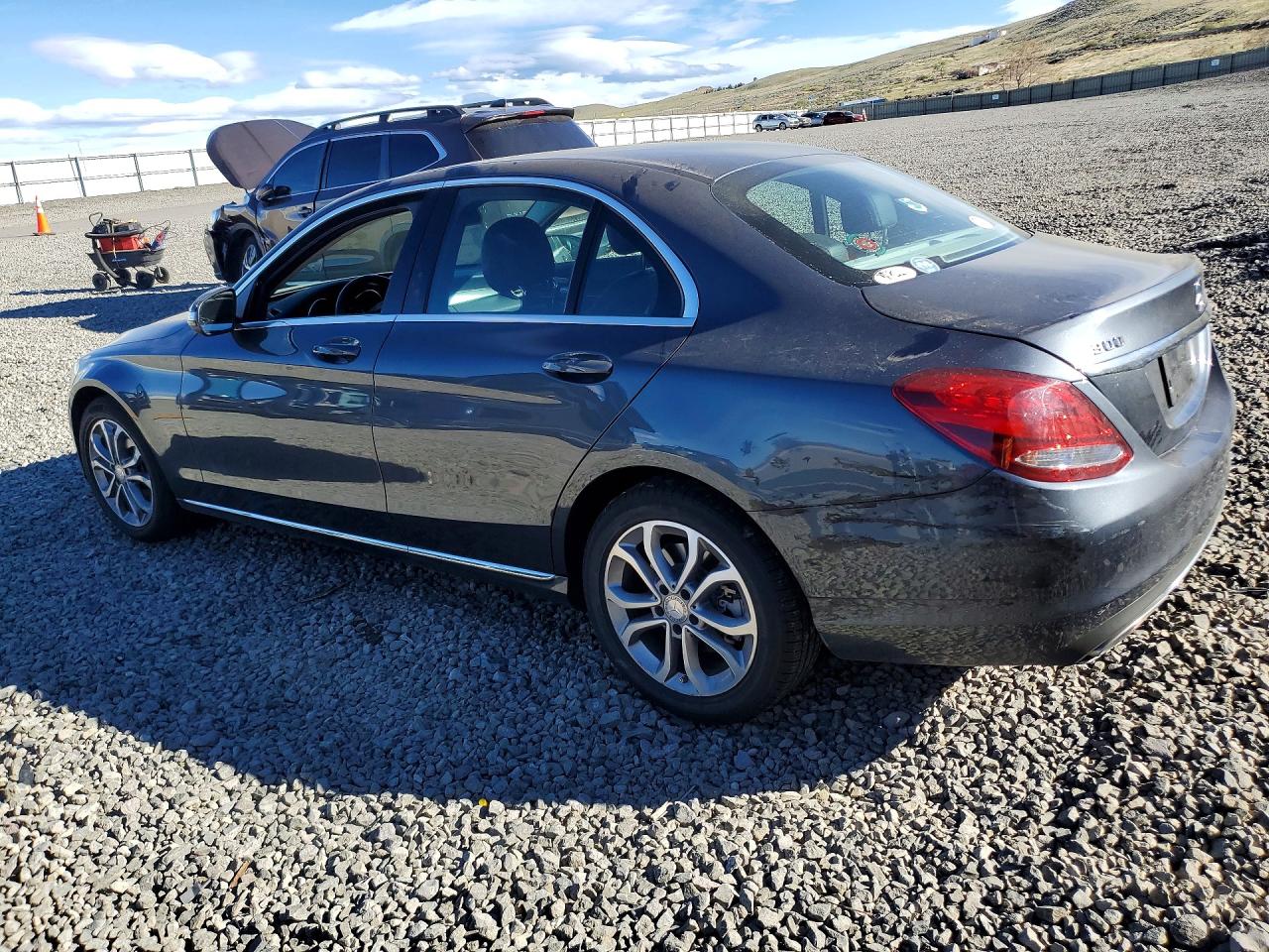 2015 MERCEDES-BENZ C 300 4MATIC — снимка 2