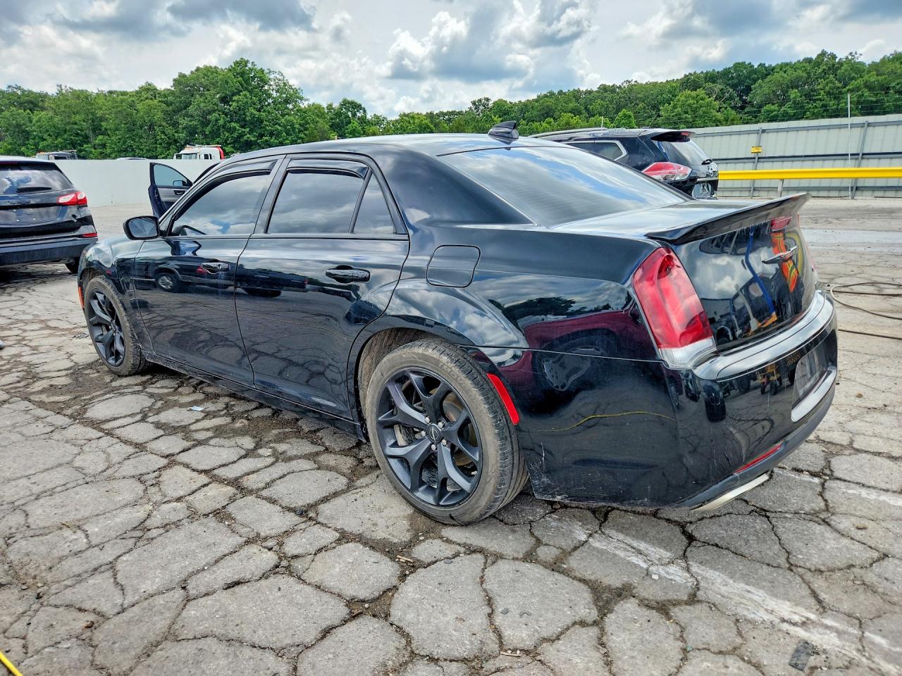 2022 CHRYSLER 300 TOURING — снимка 2