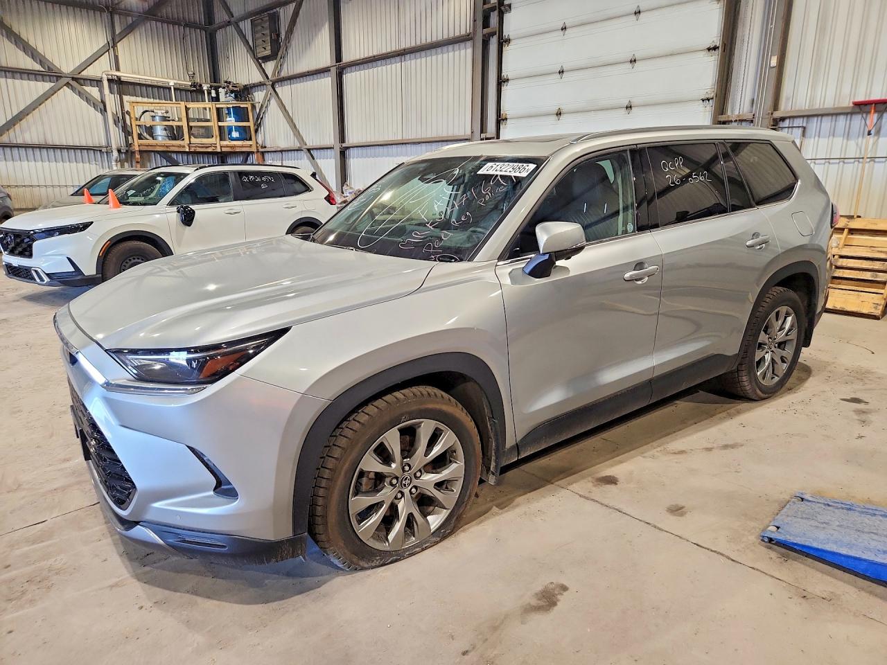 2024 TOYOTA GRAND HIGHLANDER XLE