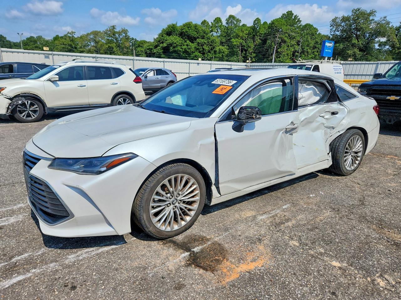 2019 TOYOTA AVALON LIMITED