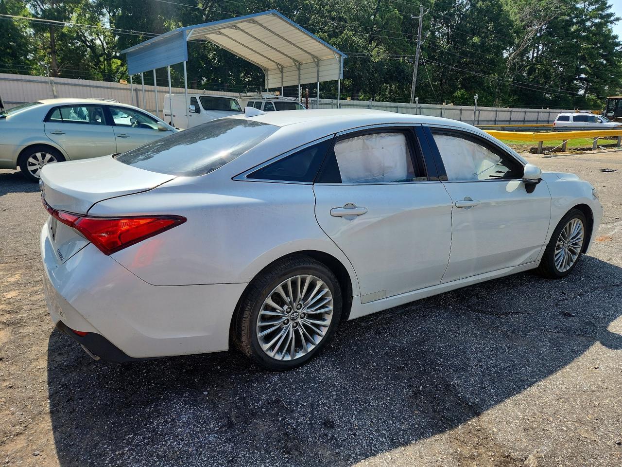 2019 TOYOTA AVALON LIMITED — снимка 3