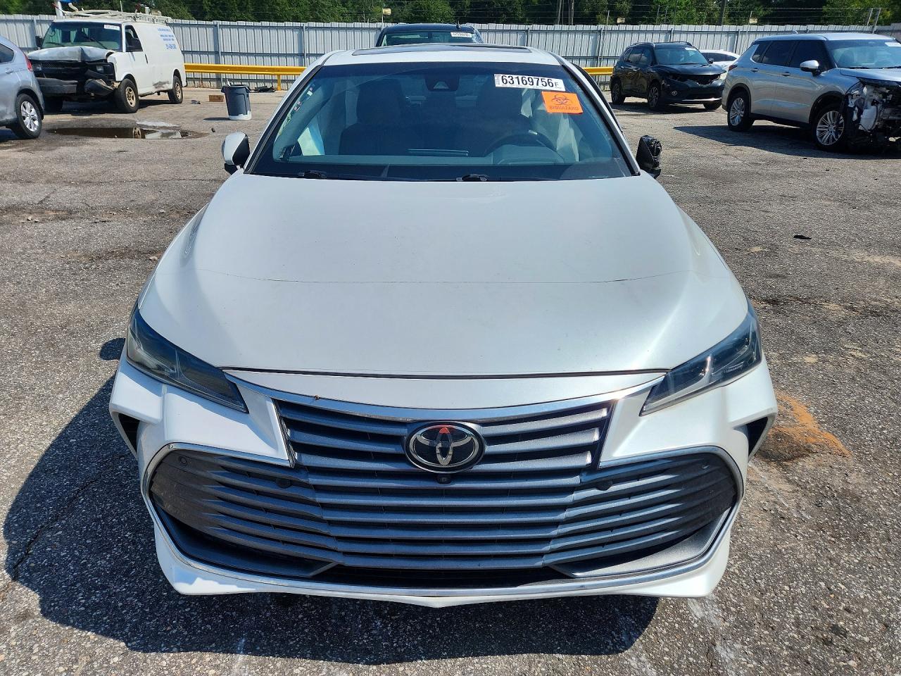 2019 TOYOTA AVALON LIMITED — снимка 5
