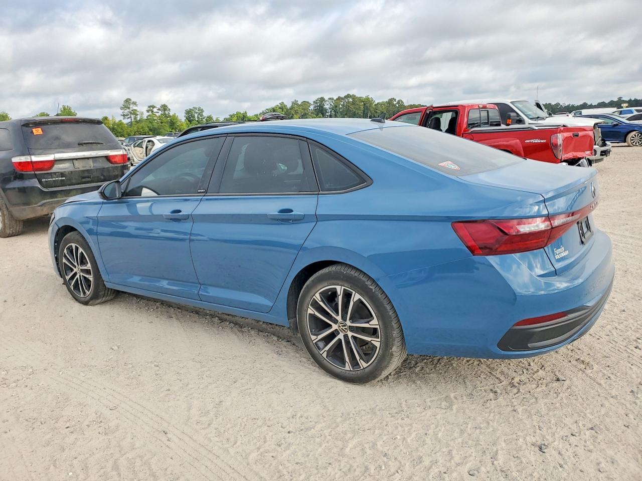 2025 VOLKSWAGEN JETTA SPORT — снимка 2