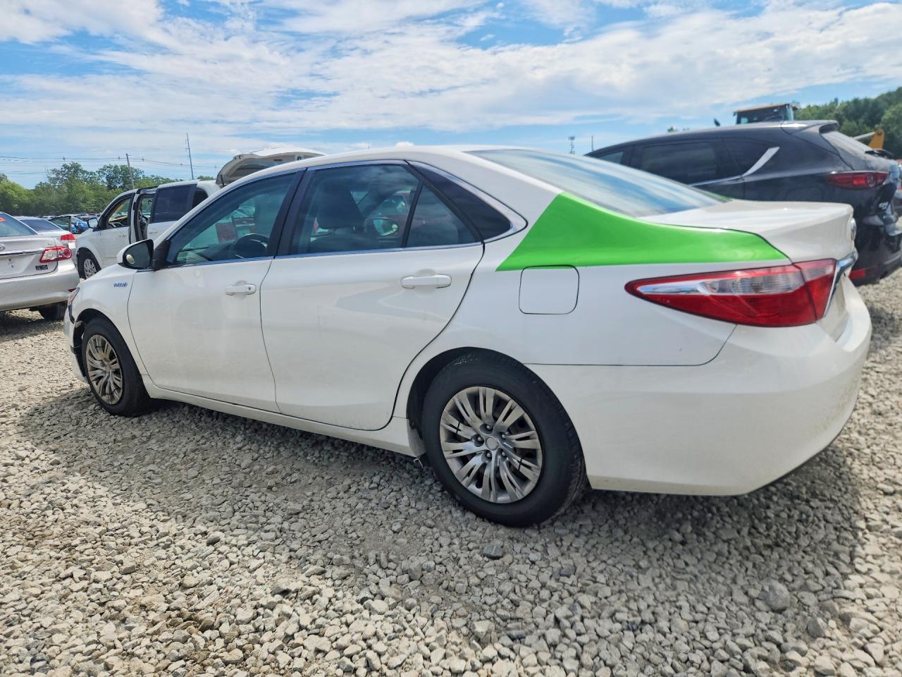 2017 TOYOTA CAMRY HYBRID LE — снимка 2