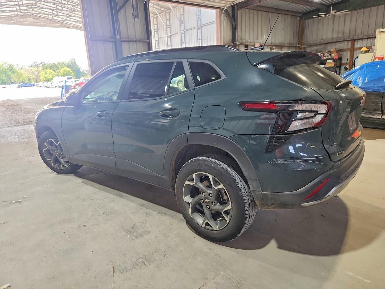 2026 CHEVROLET TRAX 1LT — снимка 2
