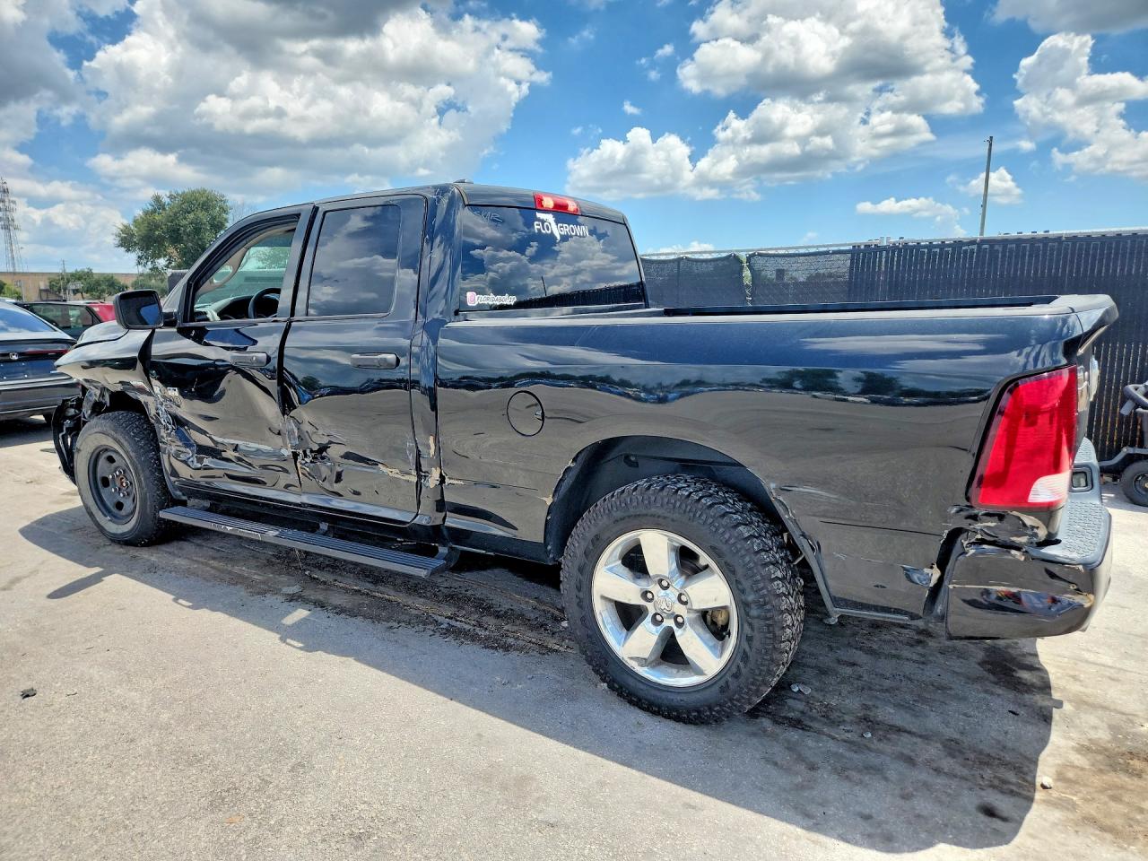 2019 RAM 1500 CLASSIC TRADESMAN — снимка 2